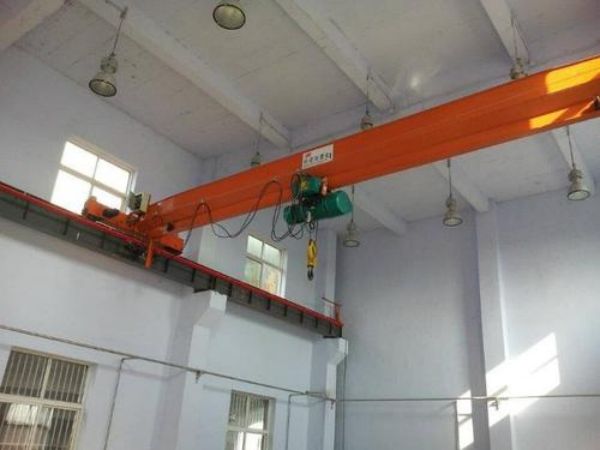 雄县吊车租赁公司_吊车出租的特点和适用范围